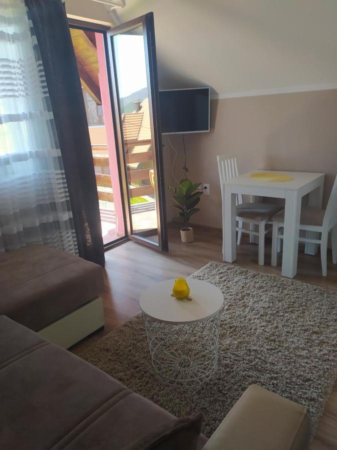 Vila Jezero Bajina Basta Buitenkant foto